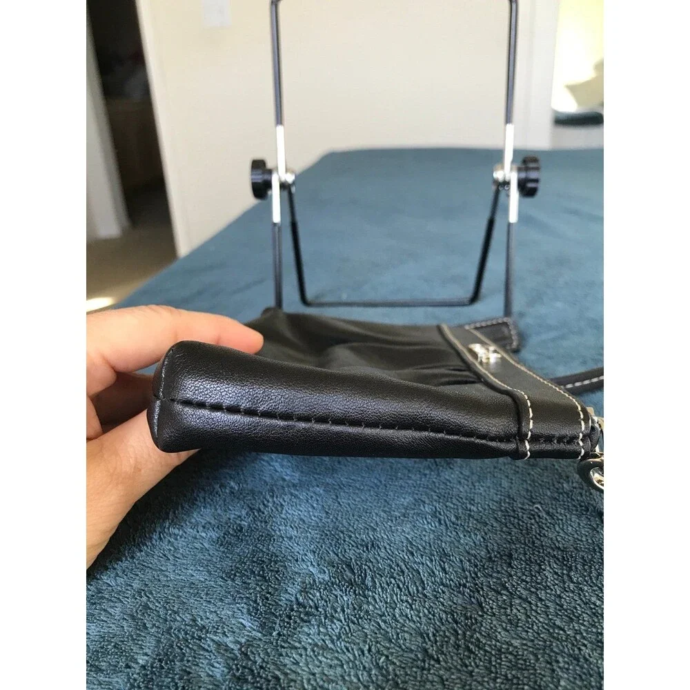 Vintage coach black leather capacity wristlet clutch